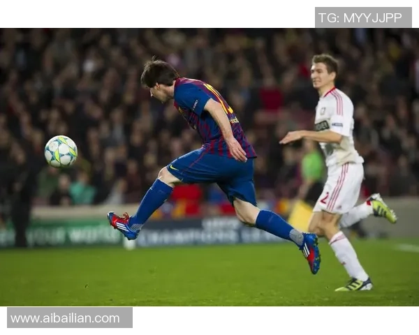 街头采访足球迷谈心目中的足球明星与他们的影响力